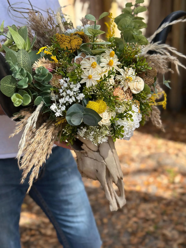 Rustic Spring Daisy Longhorn Skull – Western Boho Decor
