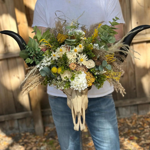 Rustic Spring Daisy Longhorn Skull – Western Boho Decor