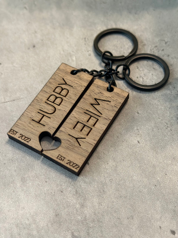 Hubby Wifey Keychain Set